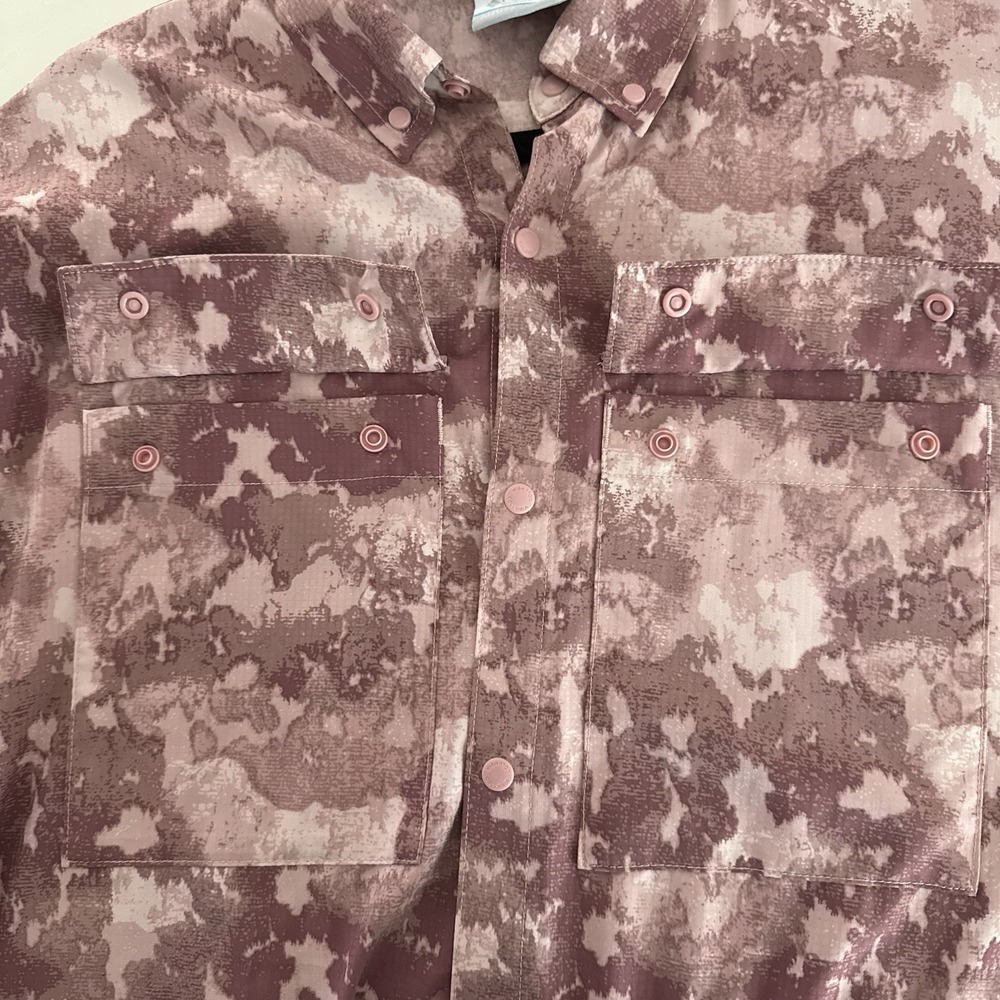 Columbia Elevated View Utility Long Sleeve Shirt Women's Pink Camo Gorpcore Sz L - Picture 6 of 16